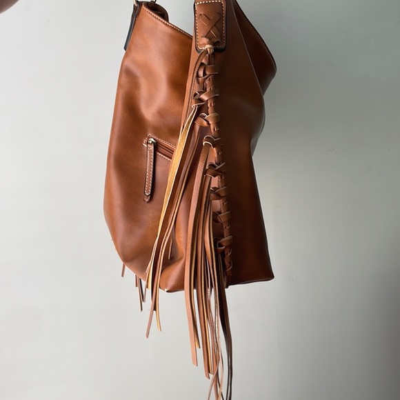 Boho Fringe Tan Shoulder Bag. - Picture 4 of 15